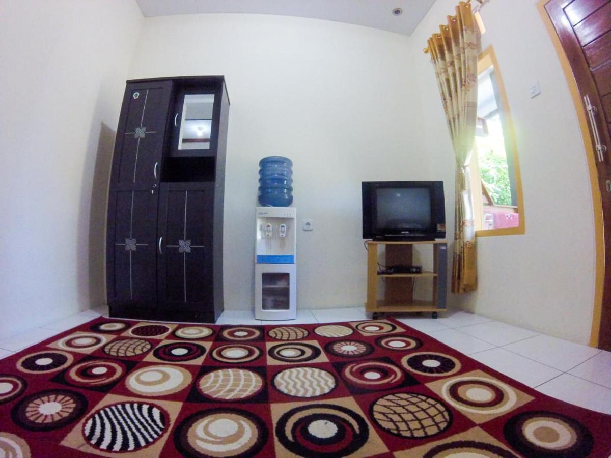 Jelajah Batukaras Apartment Exterior photo
