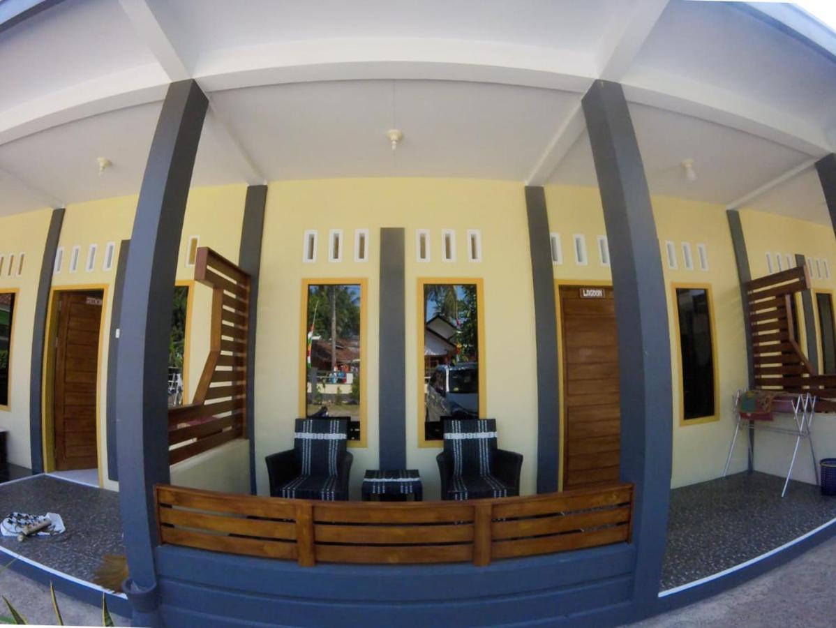 Jelajah Batukaras Apartment Exterior photo